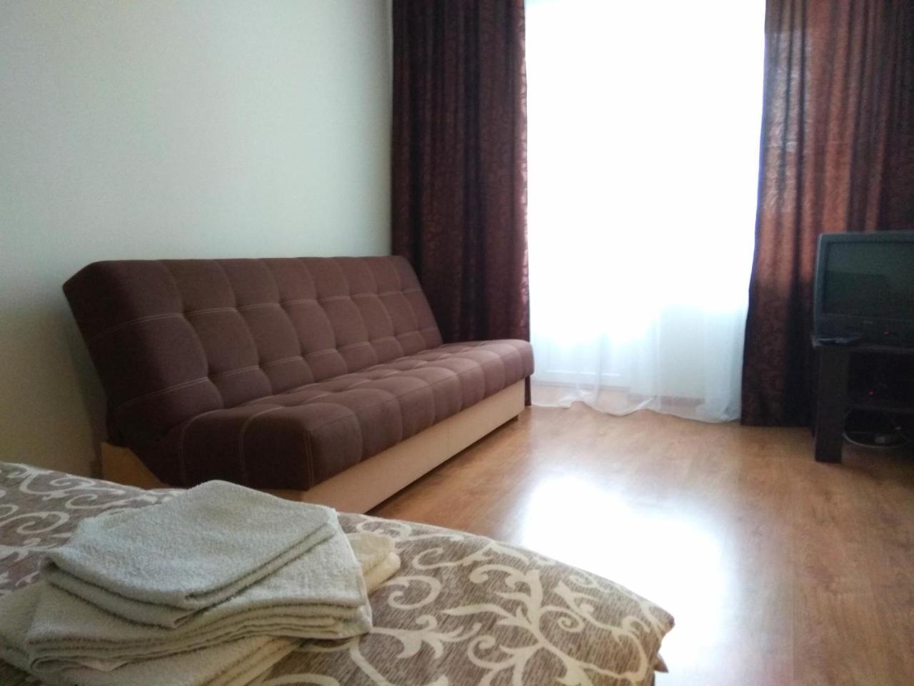 Затишна Квартира Rivne Exterior foto